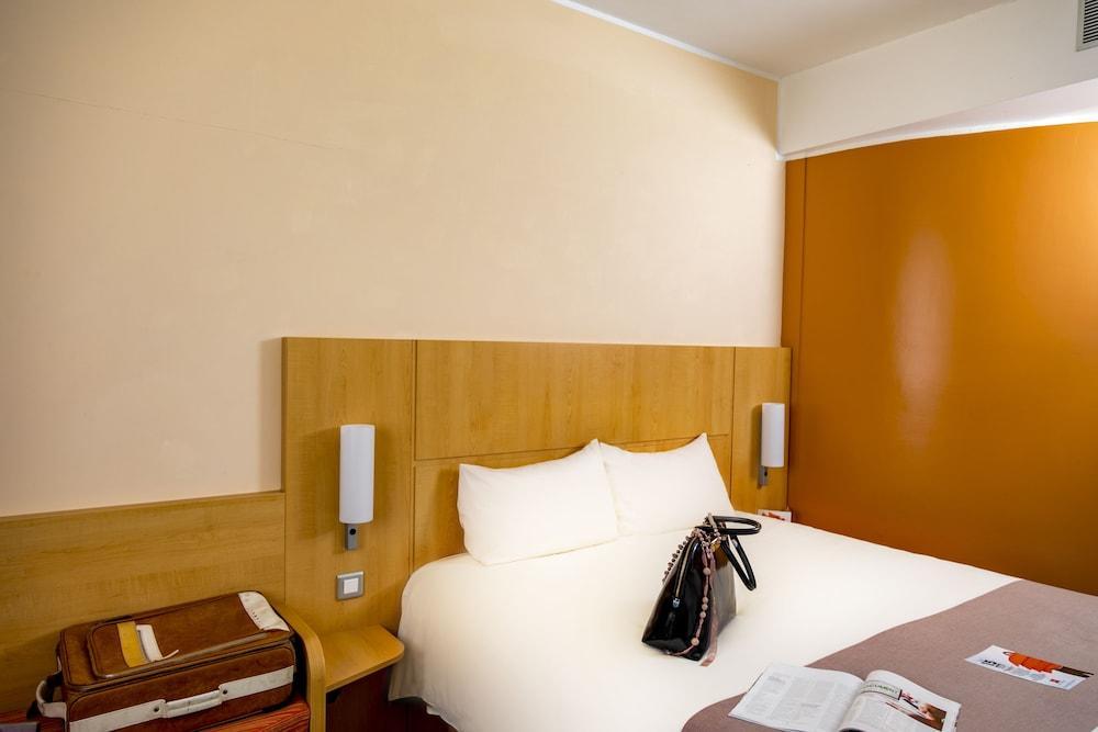Ibis Malabo Hotel Exterior foto