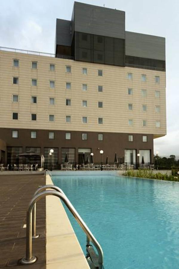 Ibis Malabo Hotel Exterior foto